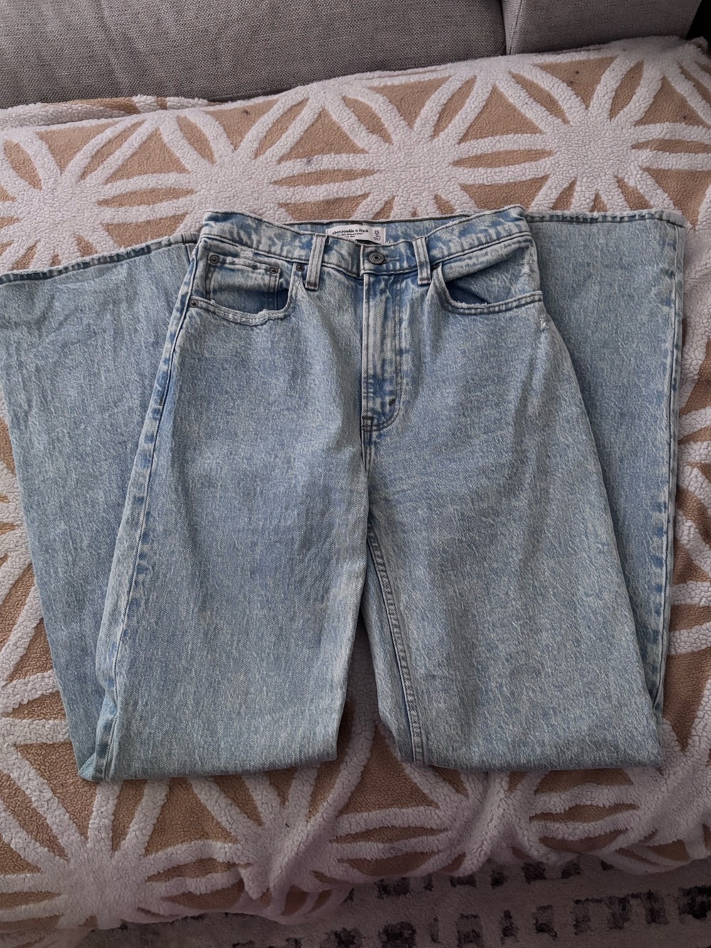 Abercrombie 90s Relaxed High Rise Jeans
